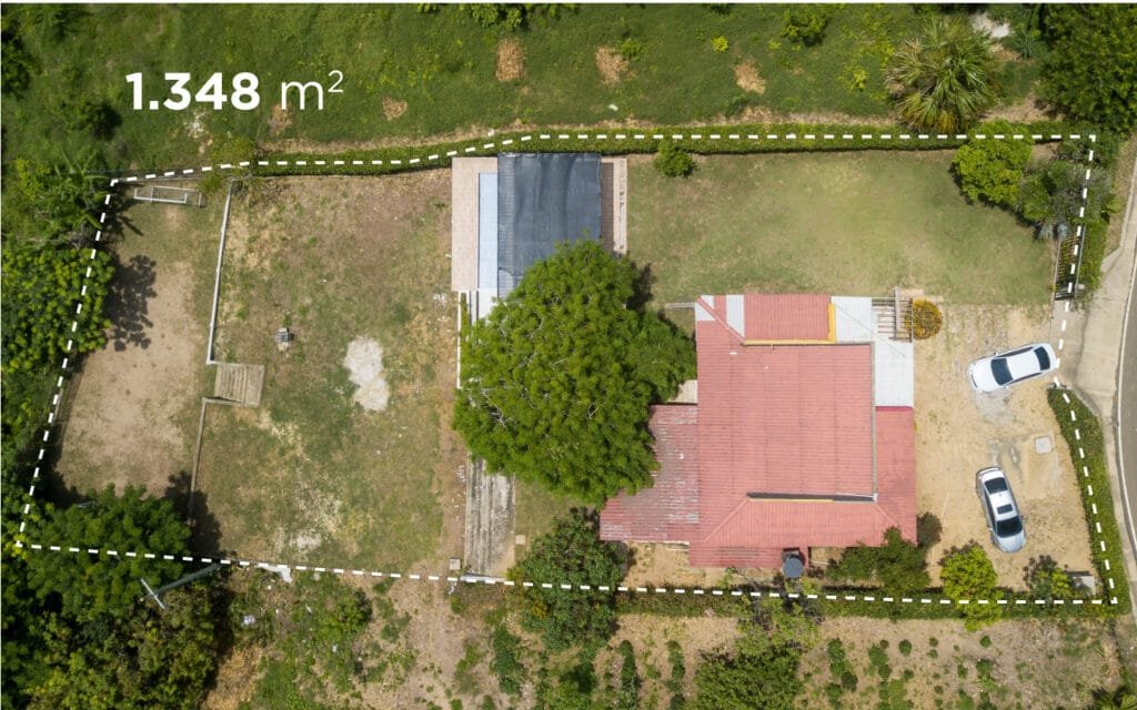 metraje total del terreno de la cabaña campestre