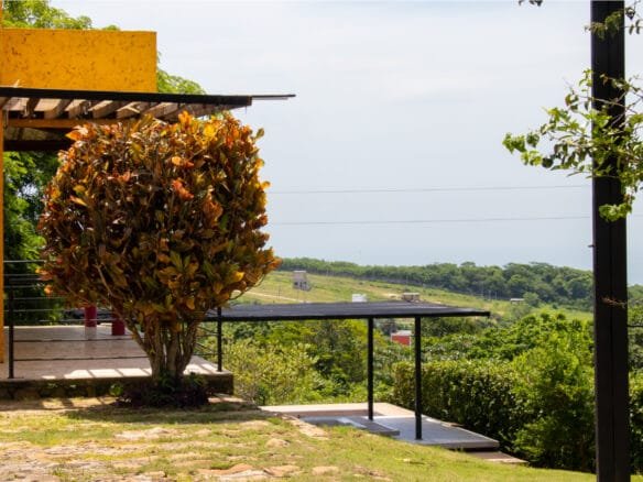 toma lateral de la cabaña campestre