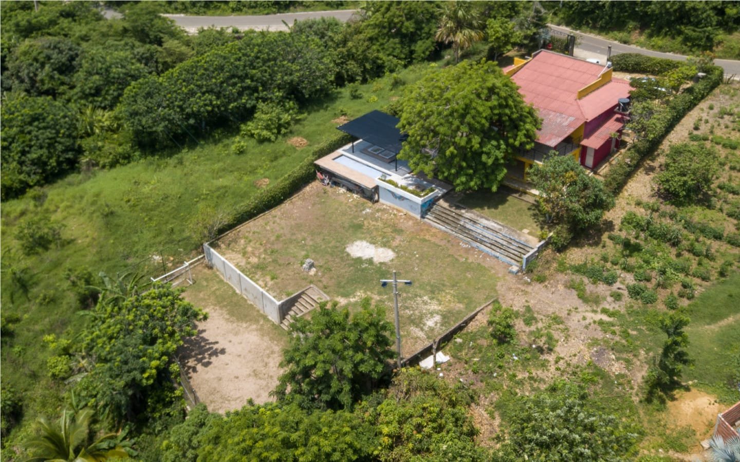 Toma aérea a cabaña campestre Tubará