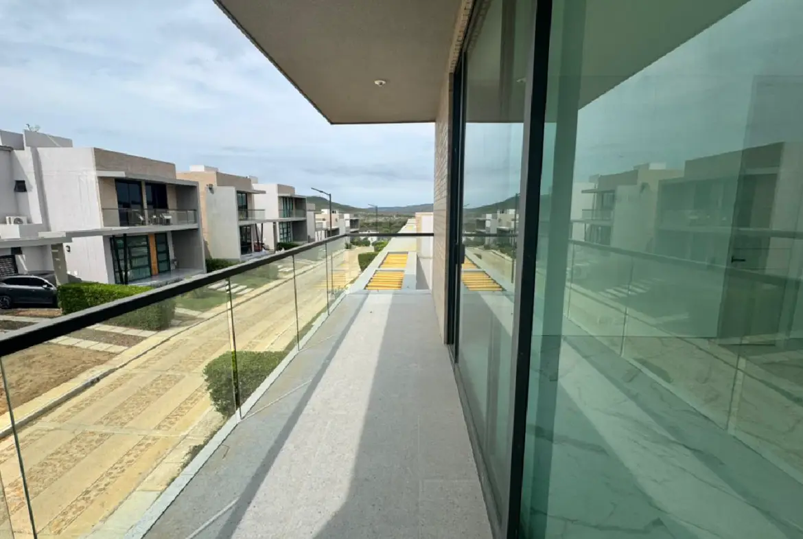 Casa campestre de 2 pisos Condominio Riviera del mar