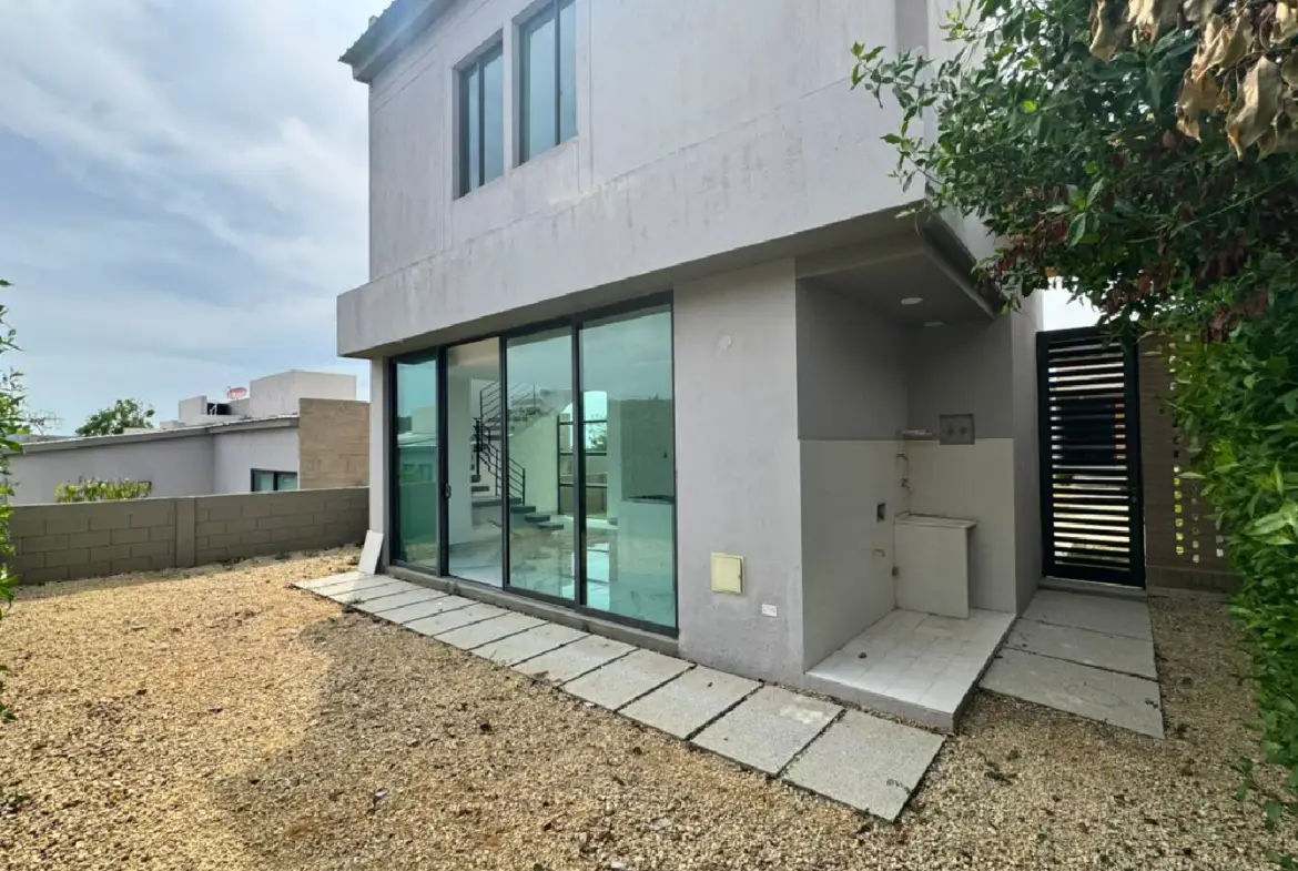 Casa campestre de 2 pisos Condominio Riviera del mar
