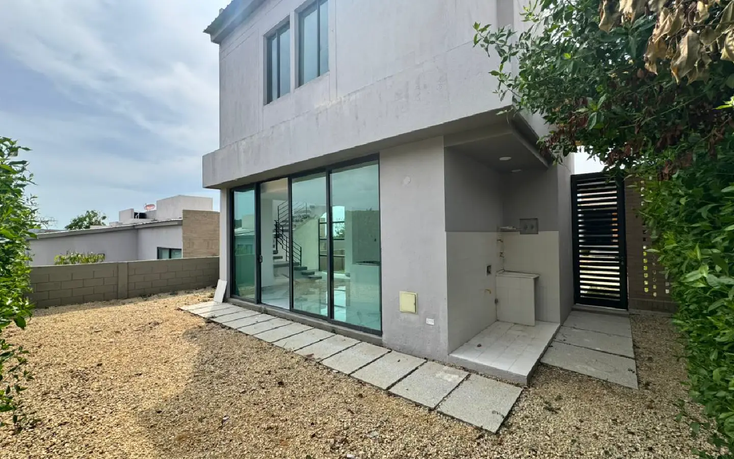 Casa campestre de 2 pisos Condominio Riviera del mar